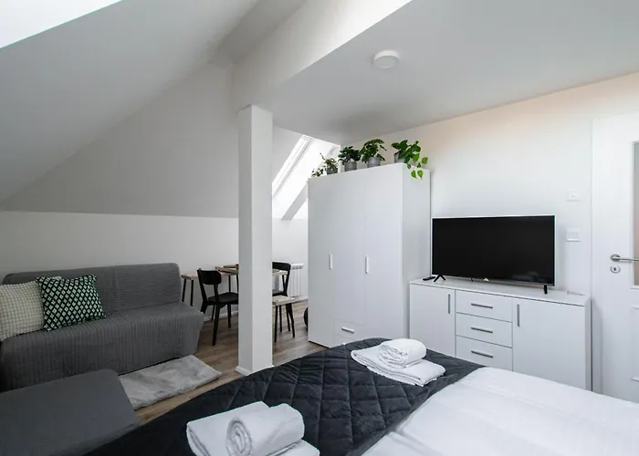Florenc Charming Apartamento